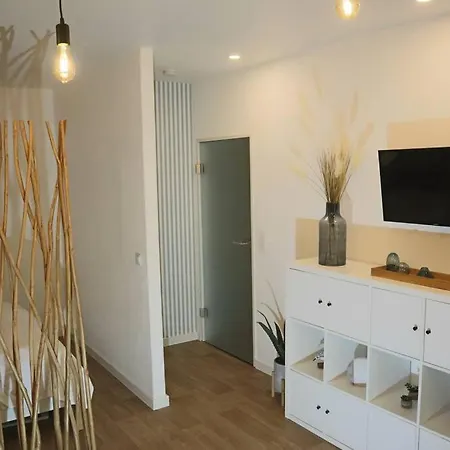 Apartman Emily's Deichbude In Einer Historischen In Dornumersiel