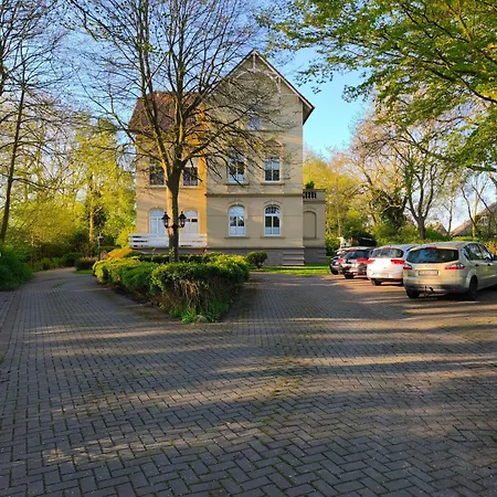 Apartment Emily's Deichbude In Einer Historischen In Dornumersiel *