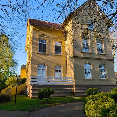 Apartment Emily's Deichbude In Einer Historischen In Dornumersiel