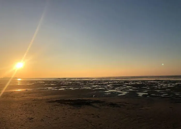 Apartman Emily's Deichbude In Einer Historischen In Dornumersiel
